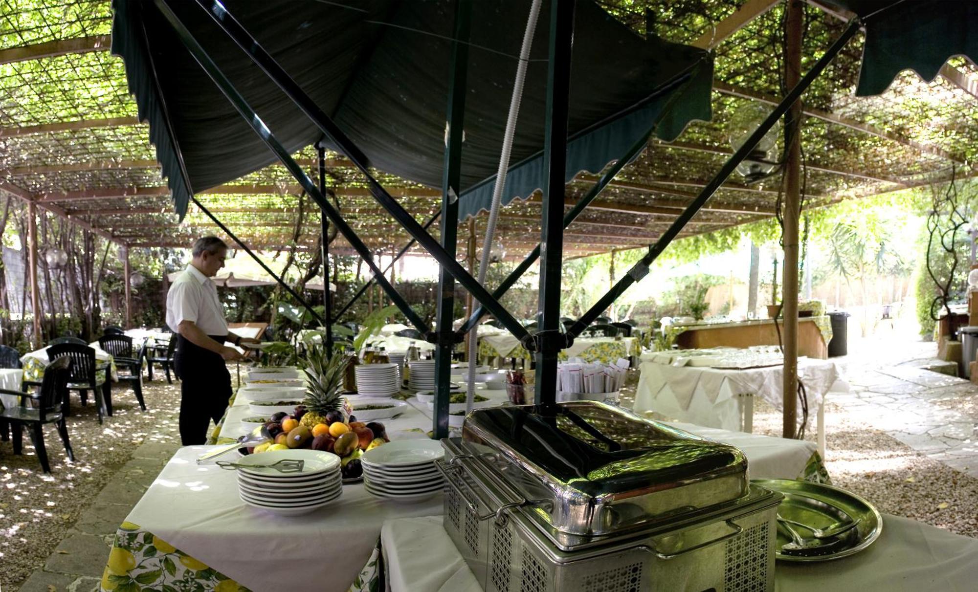 Hotel Delle Muse Řím Restaurace fotografie